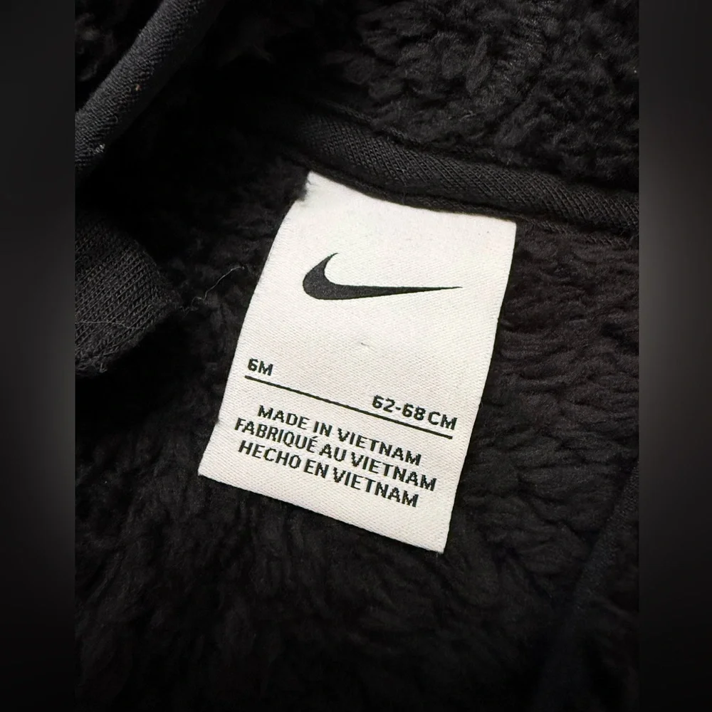 NWT Nike Hooded Sherpa Coverall Black 6M - Picture 2 of 6